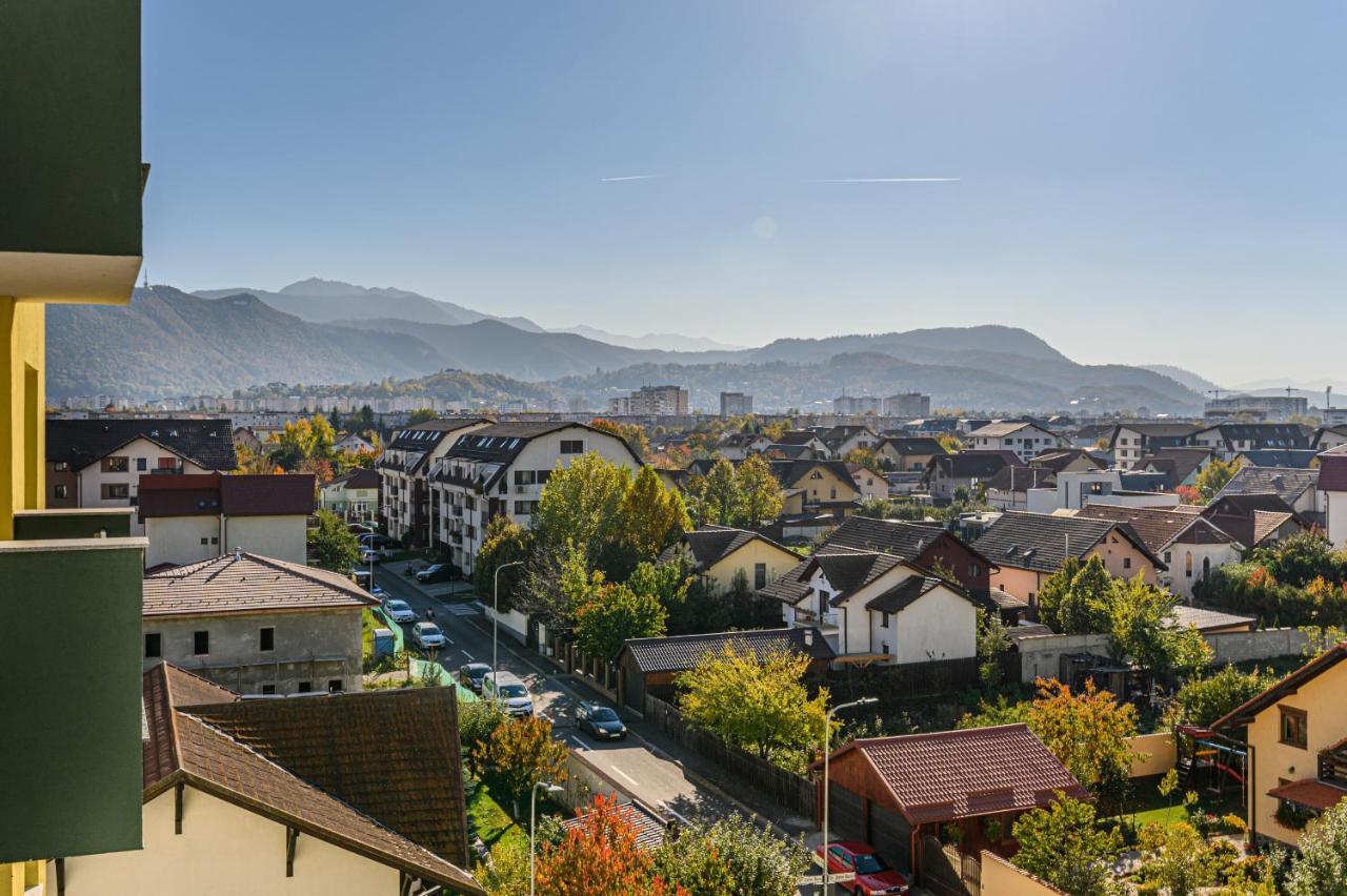Happy Place With Mountain View Apartament